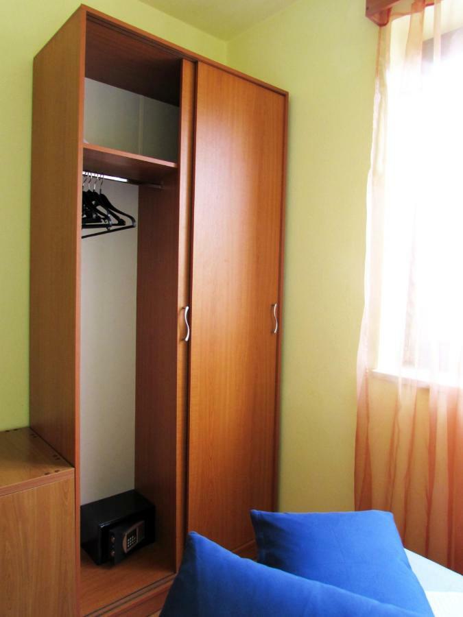 Apartmani Podobnik Klenovica Bagian luar foto