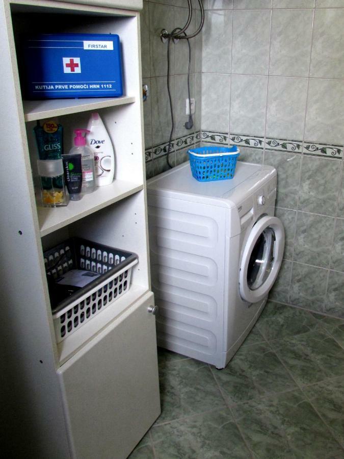 Apartmani Podobnik Klenovica Bagian luar foto